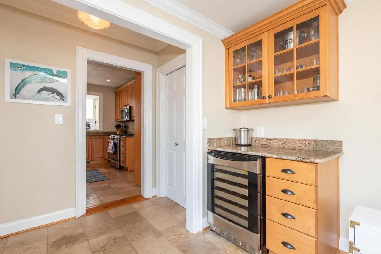 The North End Bungalow Virginia Beach