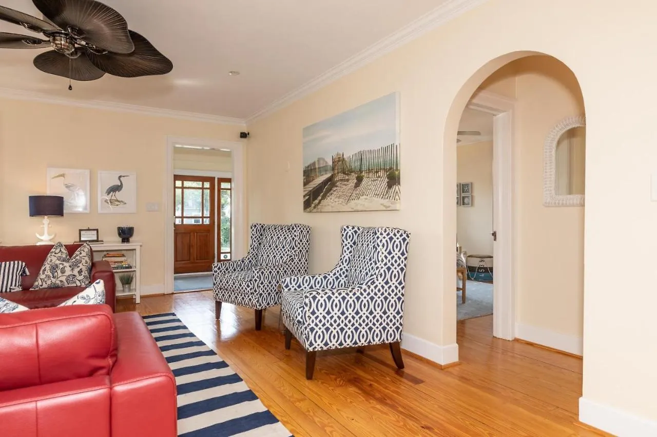 The North End Bungalow Virginia Beach Holiday home