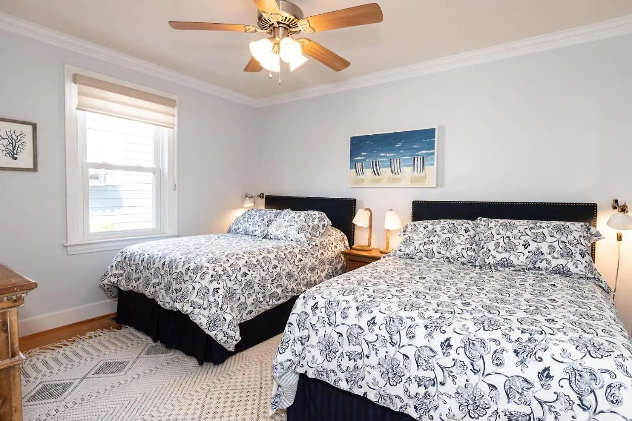 The North End Bungalow Virginia Beach